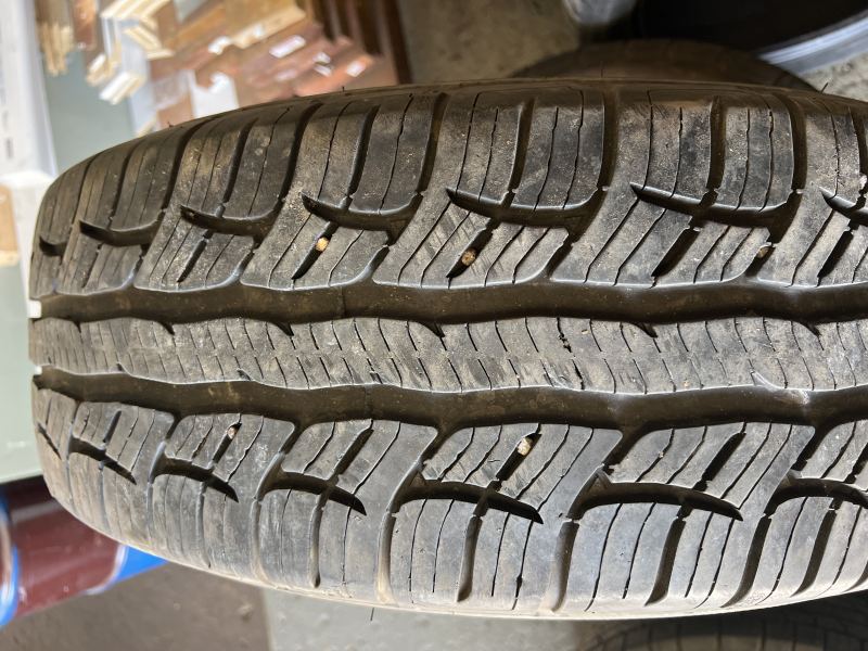 235/70/16 BFGOODRICH ADVANTAGE T/A SPORT LT