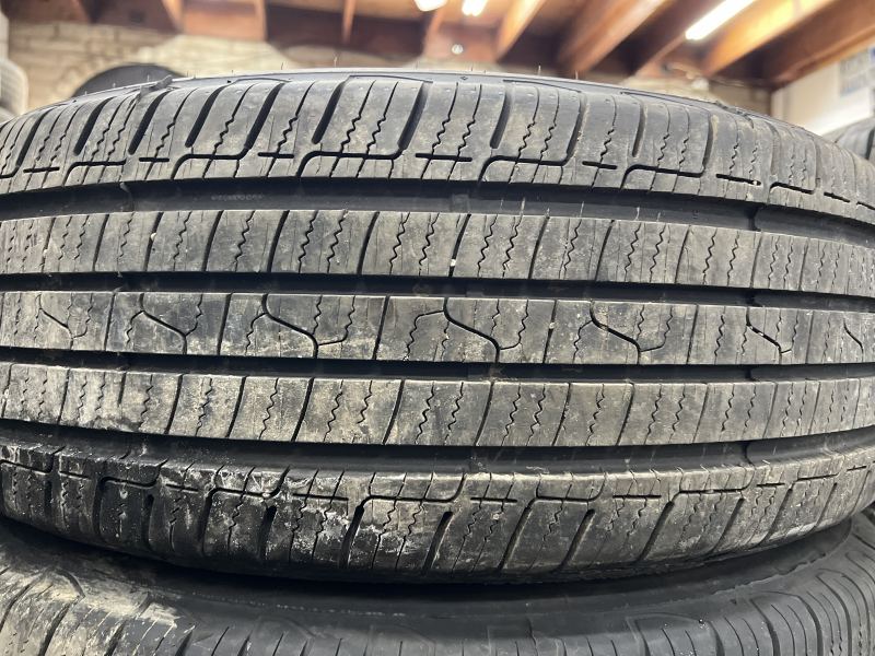 235/65/17 DEAN TIRES ROAD CONTROL 2 ALL SEASON 