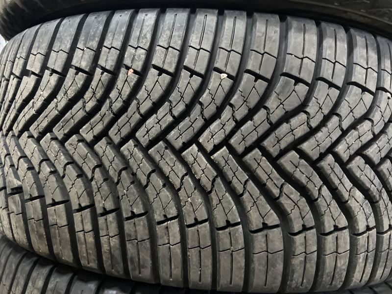 235/45/18 GOODYEAR WEATHER READY 2