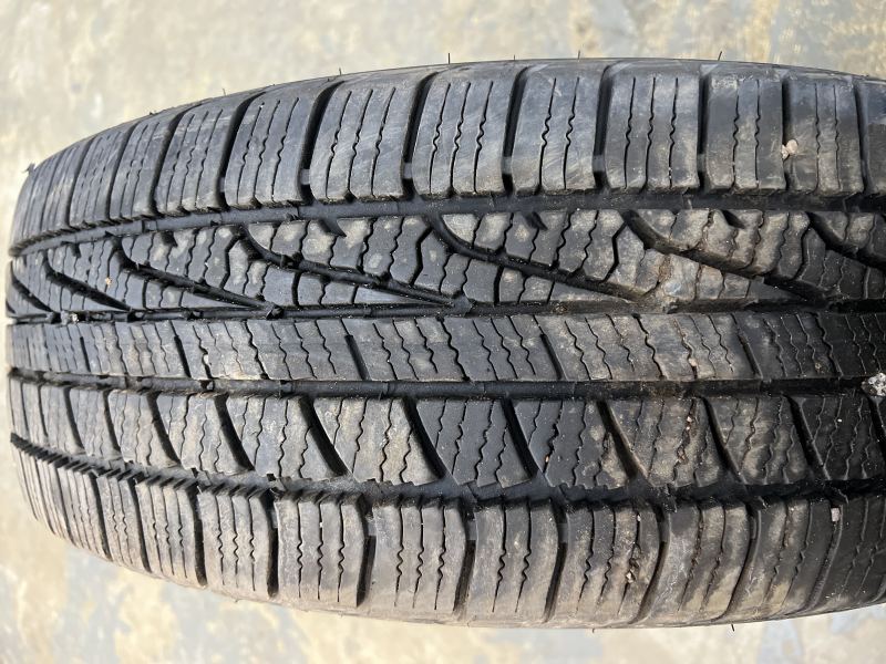225/60/18 GOODYEAR ASSURANCE WEATHER READY 