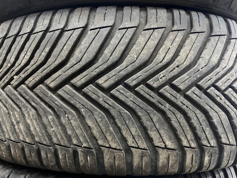 225/65/17 MICHELIN CROSS CLIMATE2