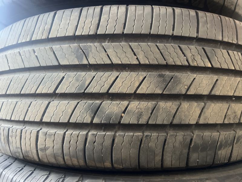 215/55/17 MICHELIN DEFENDER T+H 