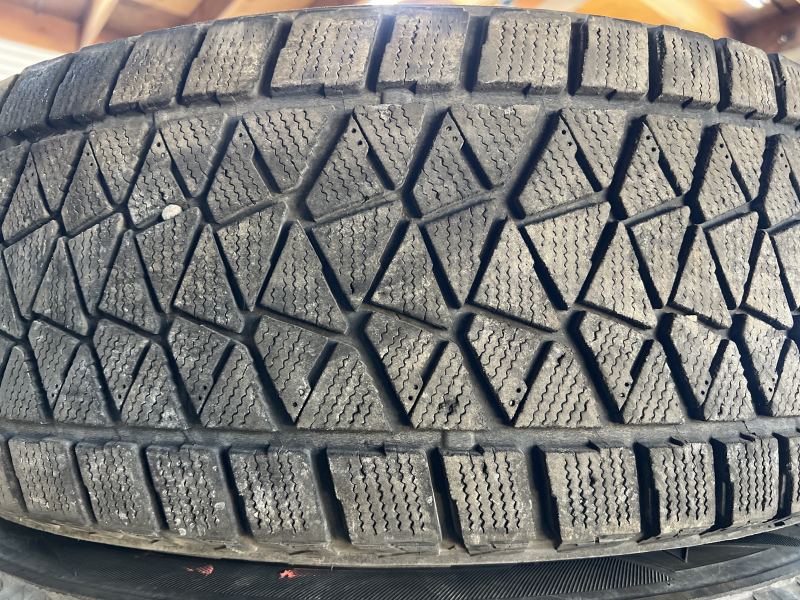255/65/18 BRIDGESTONE BLIZZAK DM-V2