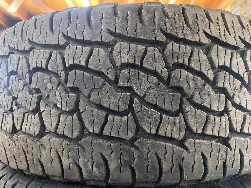 255/55/20 BFGOODRICH TRAIL TERRAIN T/A