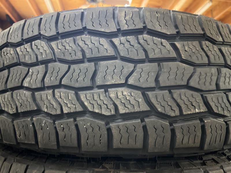 245/70/16 COOPER DISCOVERER AT3 4S 
