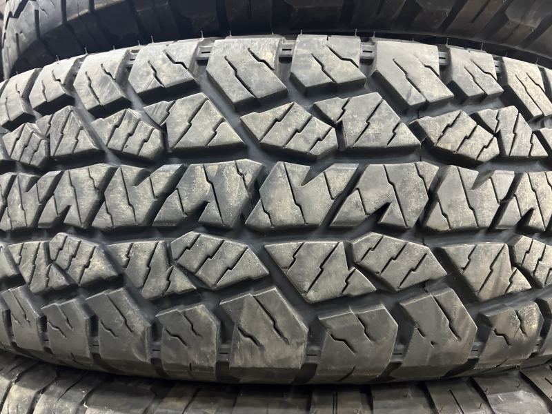 235/75/17 HANKOOK DYNAPRO AT2 XTREME 