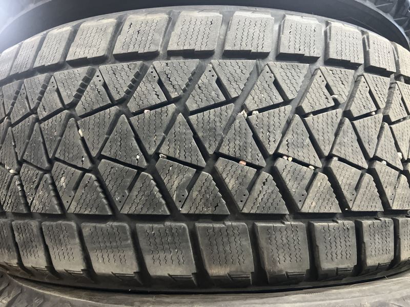 265/50/20 BRIDGESTONE BLIZZAK DM-V2