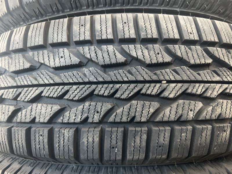 225/75/15 FIRESTONE WINTERFORCE 2 UV