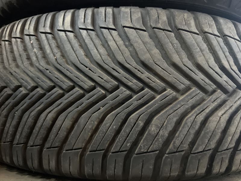 215/60/16 MICHELIN CROSS CLIMATE 2