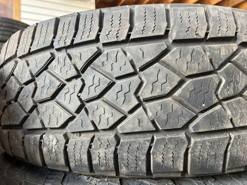 LT 265/70/17 DEAN TIRES BACK COUNTRY A/T2
