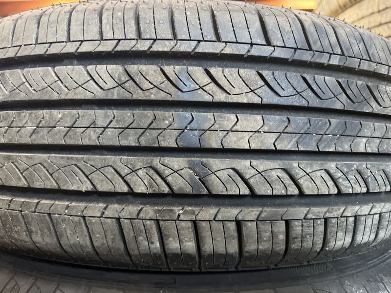 205/65/16 ADVANTA ER-800