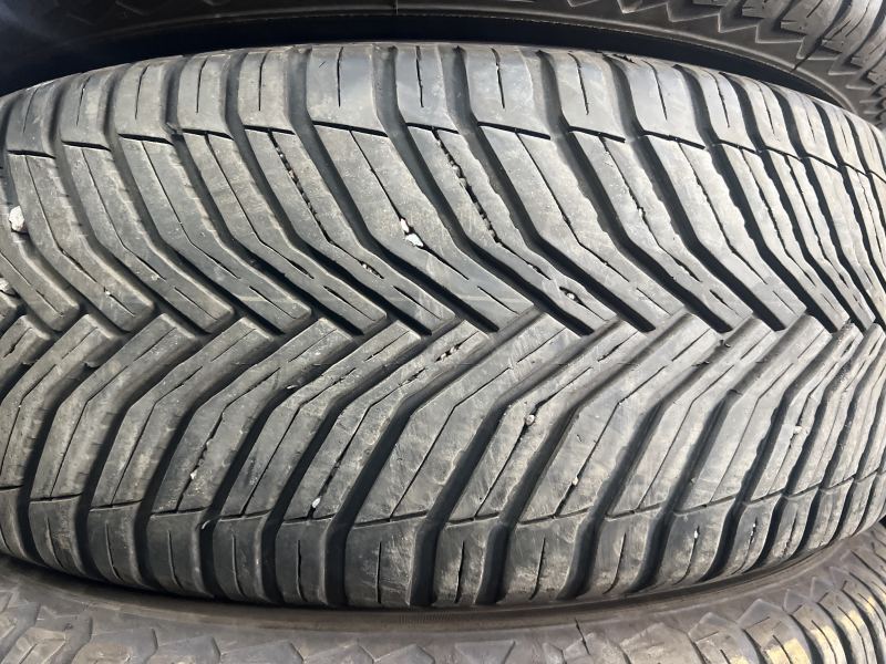 225/55/17 MICHELIN CROSS CLIMATE2