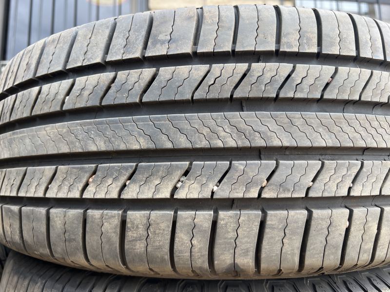 225/55/18 MICHELIN DEFENDER 2