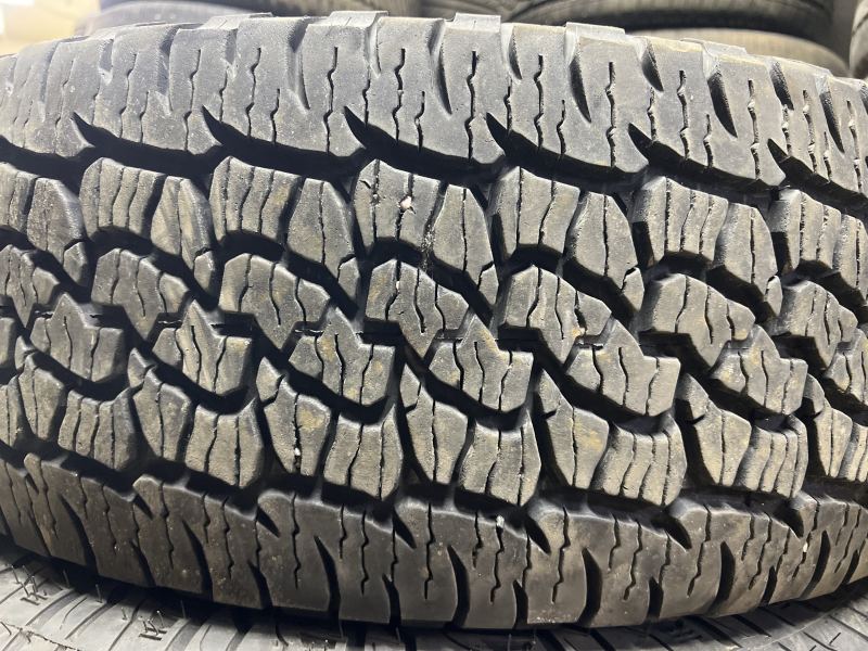 275/65/18 BFGOODRICH TRAIL TERRAIN T/A