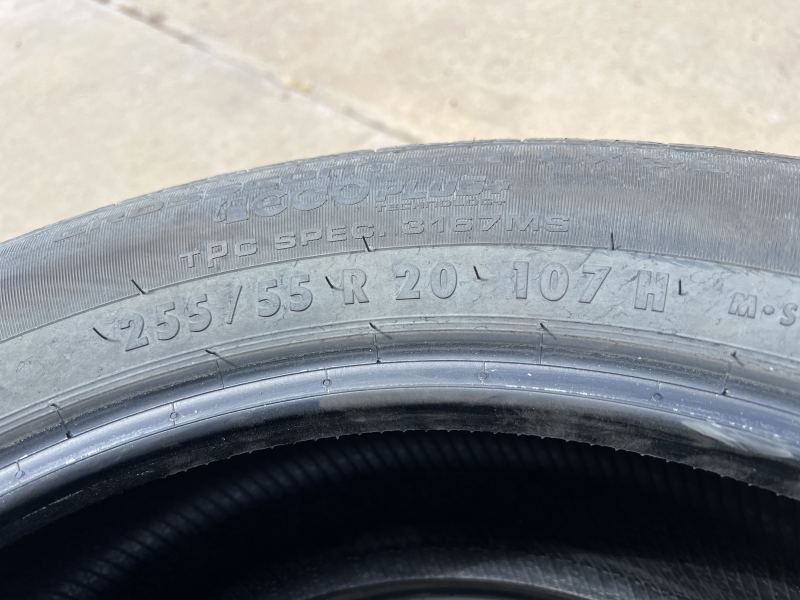 255/55/20 CONTINENTAL CROSS CONTACT LX20