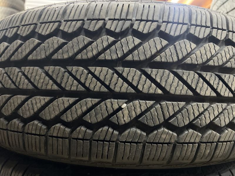 225/60/18 BRIDGESTONE WEATHER PEAK