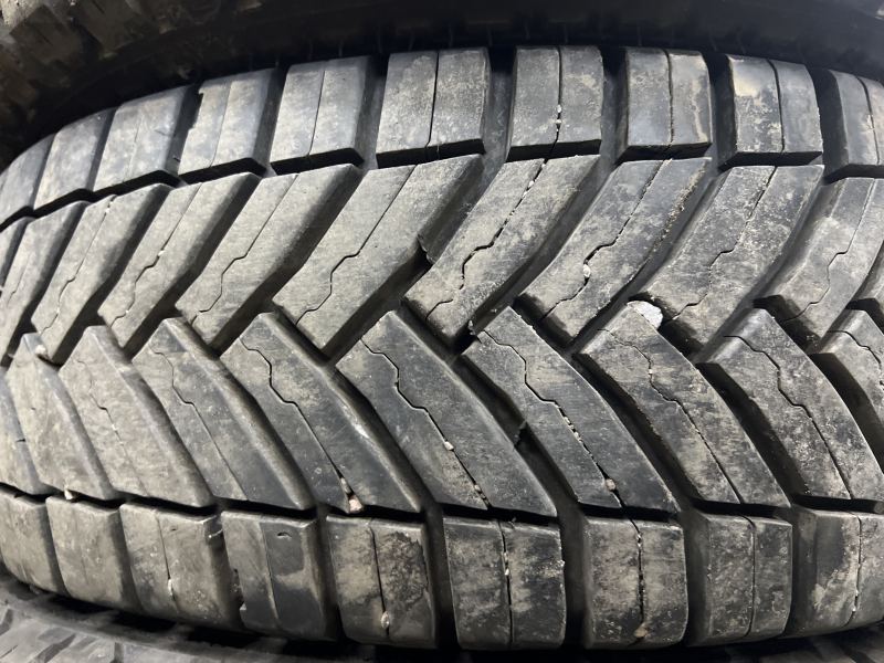 185/60/15 C MICHELIN AGILIS CROSS CLIMATE 
