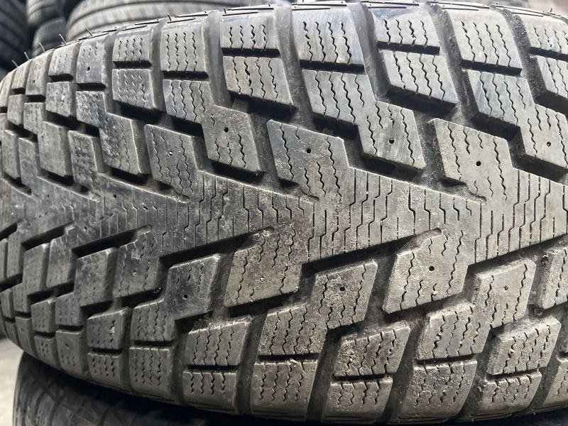 225/60/17 GTRADIAL ICE PRO3