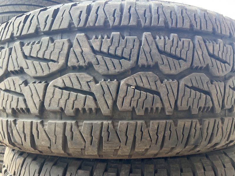 265/65/18 BRIDGESTONE DUELER A/T REVO 3