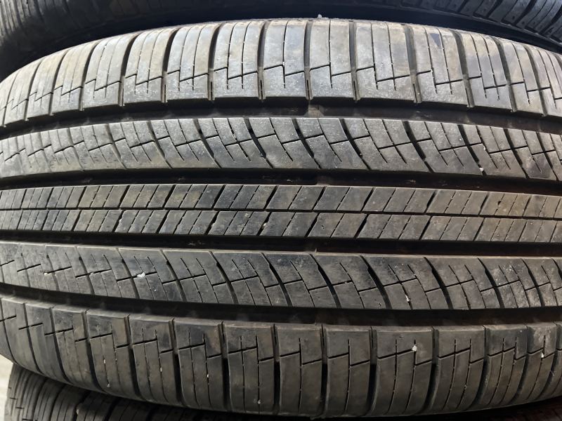 255/55/20 NEXEN ROADIAN GTX 
