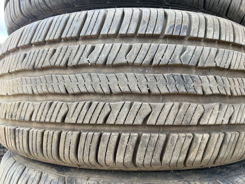 235/45/18 BFGOODRICH ADVANTAGE CONTROL ALL SEASON 