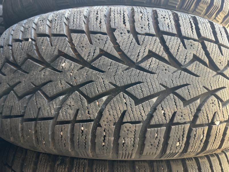 215/55/16 TOYO OBSERVE G3-ICE