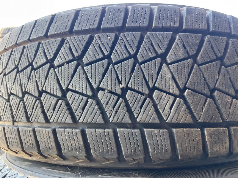 225/60/17 BRIDGESTONE BLIZZAK DM-V2