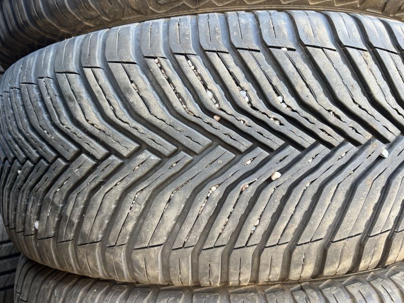 235/55/18 MICHELIN CROSS CLIMATE 2