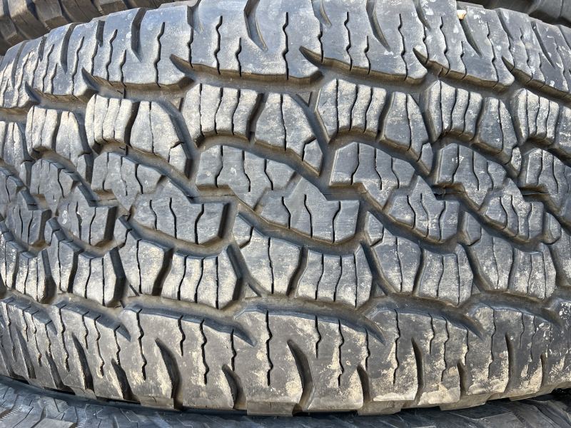 265/60/18 BFGOODRICH TRAIL TERRAIN T/A