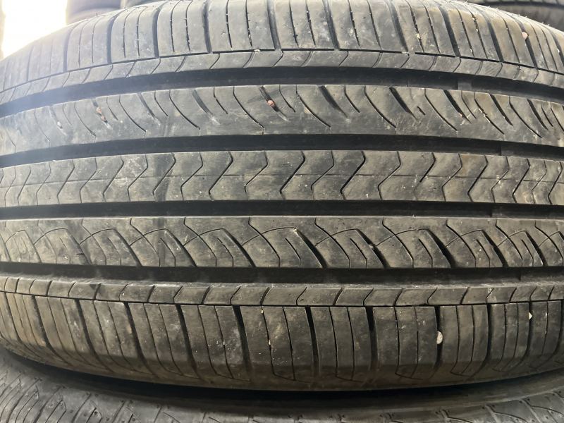 225/60/17 ADVANTA ER-800