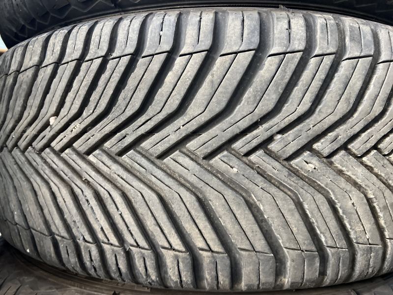 215/50/17 MICHELIN CROSS CLIMATE 2