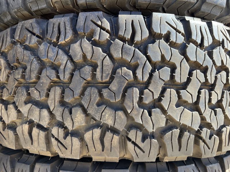 LT 265/65/18 BFGOODRICH ALL TERRAIN T/A KO2 