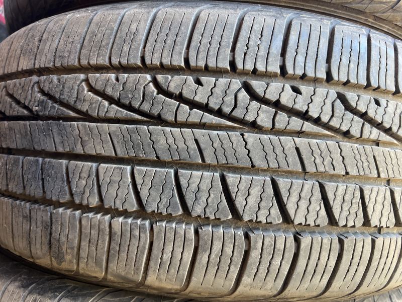 225/50/17 GOODYEAR ASSURANCE WEATHER READY 