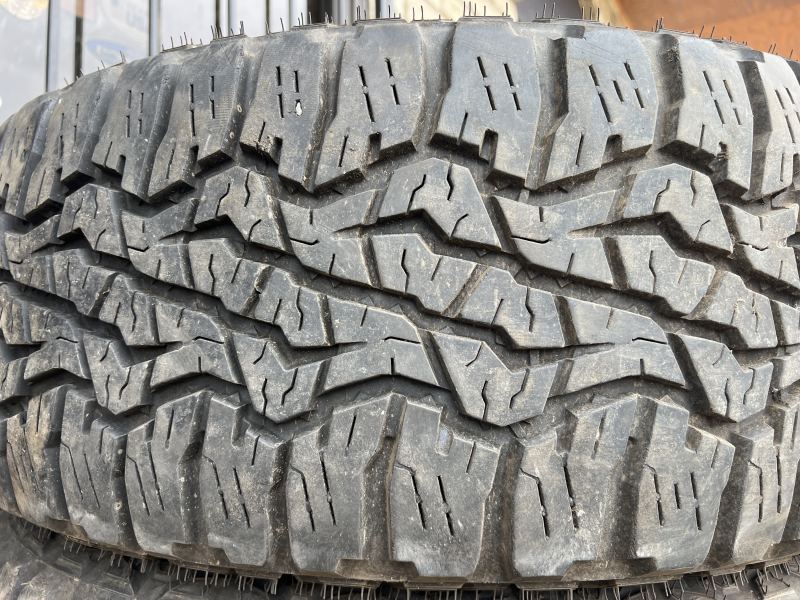 275/55/20 GOODYEAR WRANGLER ULTRA TERRAIN AT