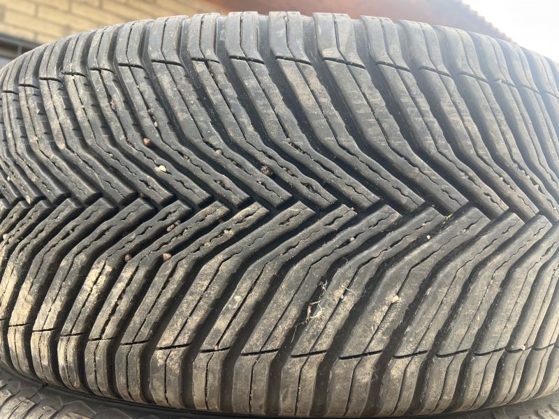 285/45/20 MICHELIN CROSS CLIMATE 2
