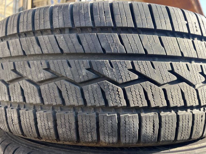 225/55/17 TOYO CELSIUS CUV 