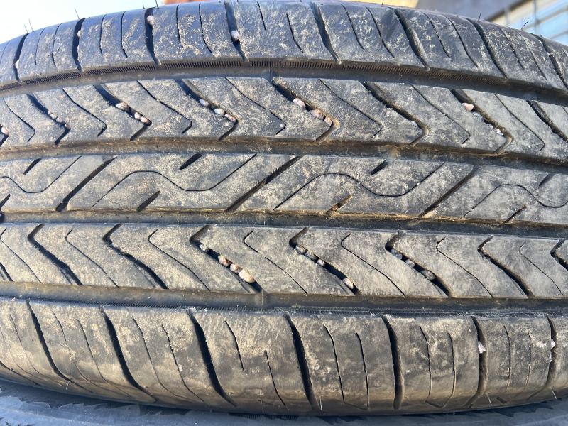 235/65/18 TOYO EXTENSA A/S2