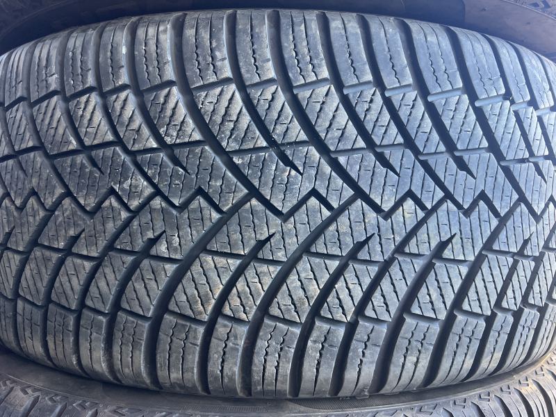 255/45/20 PIRELLI WEATHER ACTIVE 