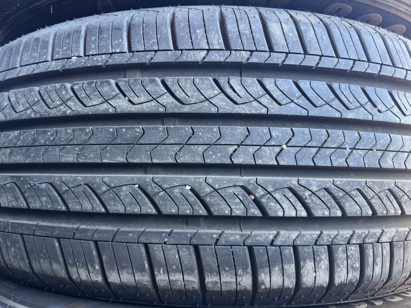 215/60/16 ADVANTA ER-800