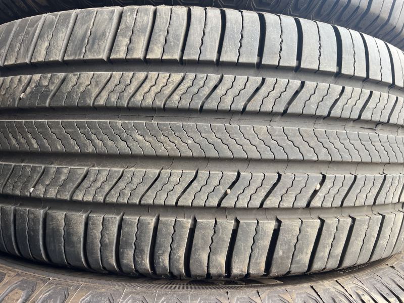 245/50/20 MICHELIN DEFENDER 2