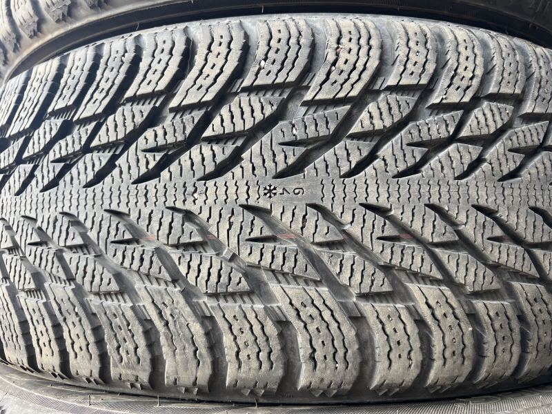 235/55/19 NOKIAN HAKKAPELIITTA R3 SUV