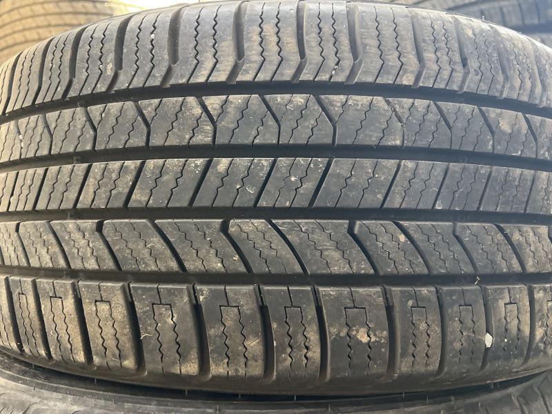 235/40/19 ROAD HUGGER GTP AS/02