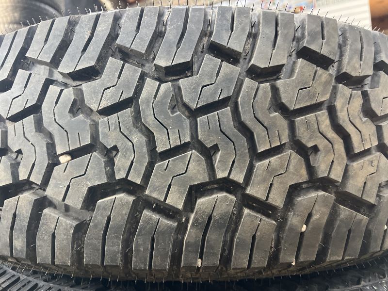 265/70/17 YOKOHAMA GEOLANDAR X-AT